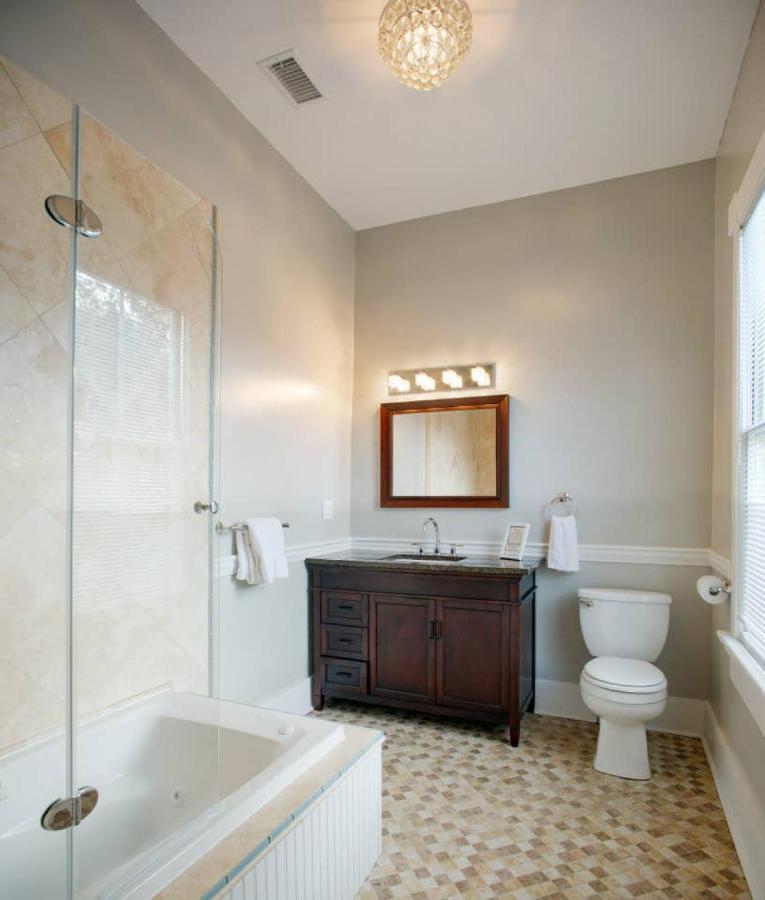 Huge 5 Bed, 5 Bath In Historic Downtown 薩凡納 外观 照片